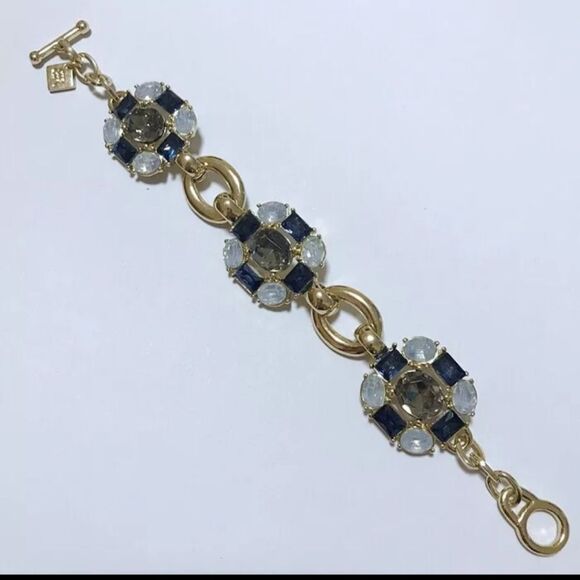 BANANA REPUBLIC GOLD TONE BLUE GREY LIGHT YELLOW CUT RESIN 7.5" BRACELET NWT - Picture 2 of 3